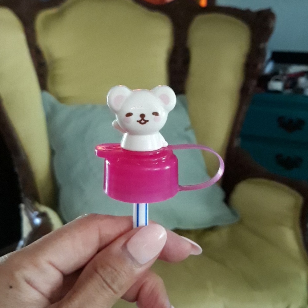 Bear water bottle top and 3 bear containers - Picture 2 of 3